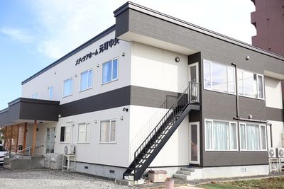 清潔感のある施設の外観
