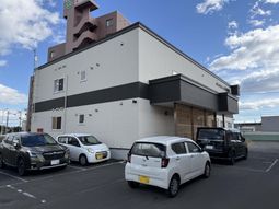 外観の駐車場