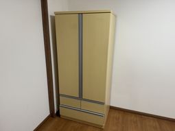 木目調の収納クローゼット