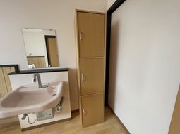 シンプルな洗面台