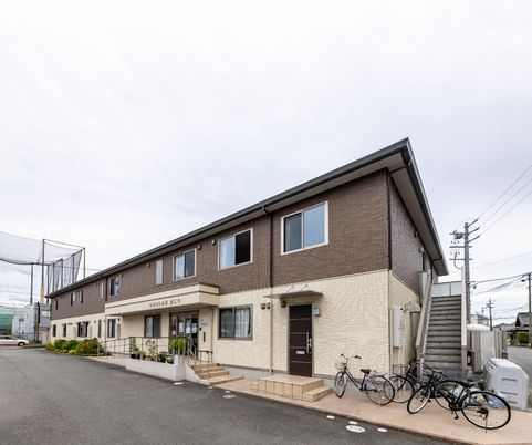 清潔な建物の外観