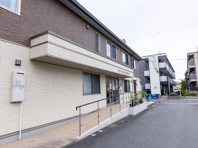清潔感のある建物の外観