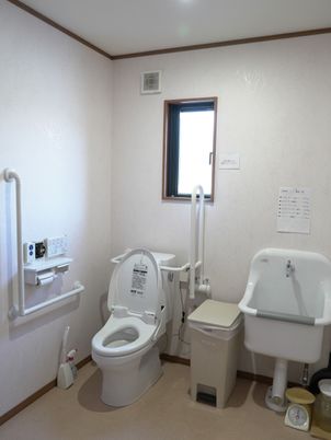 明るいトイレ空間