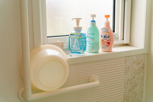 浴室の手洗い用品