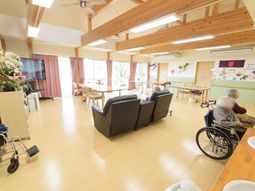 明るい共有スペースの様子