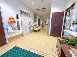 明るい廊下  