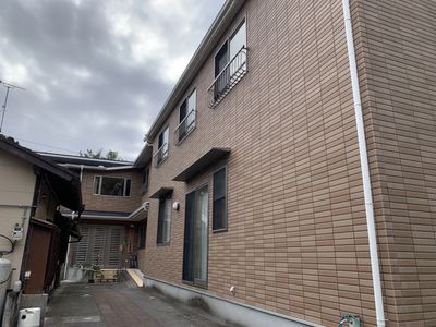 2階建ての建物外観