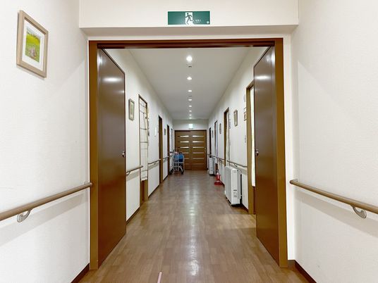 安全で広い廊下