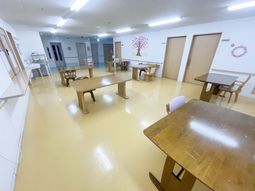 広々としたラウンジ