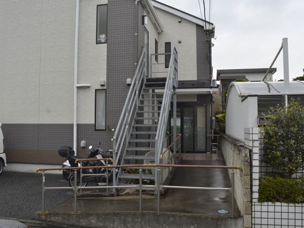 階段のある建物