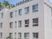 明るい外観の建物  
