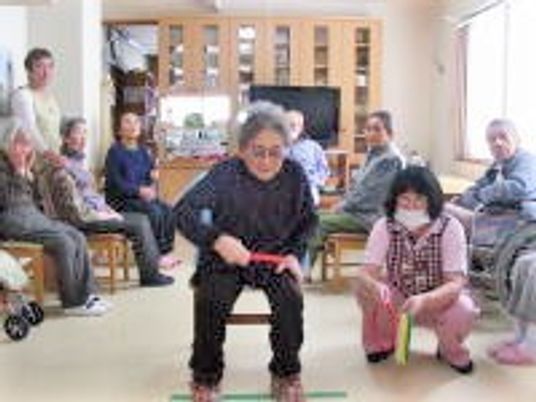 多目的室でのレクリエーション