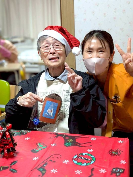笑顔で楽しむ様子