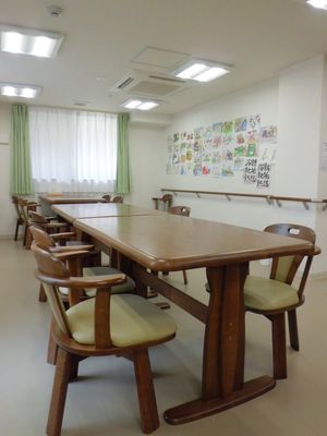 広々とした食堂エリア