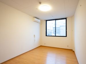 清潔な洋室の居室