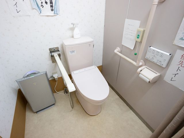 バリアフリーの快適トイレ