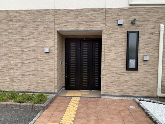 安心感のある入口