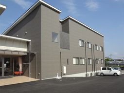 清潔な外観の建物