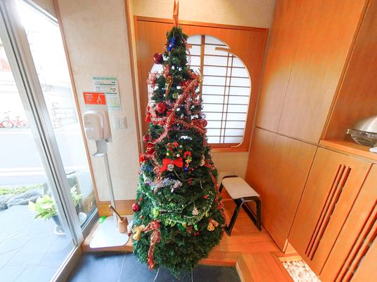 季節感あるロビーの一角