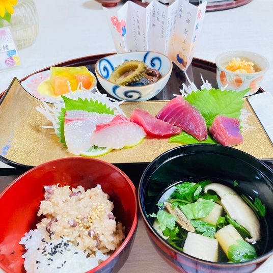 色鮮やかな和食の一例