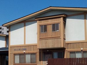 木目調の外観  
