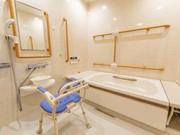 バリアフリー対応の浴室