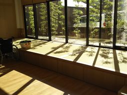 和風の明るい空間