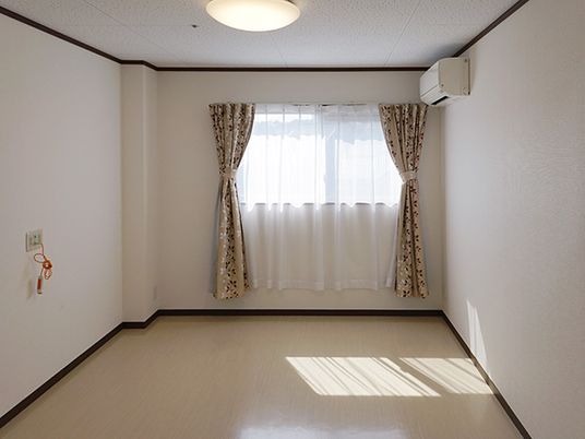 自然光が差し込む部屋