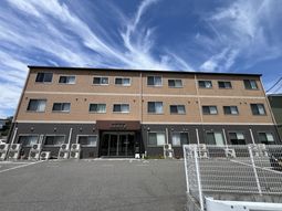三階建ての建物