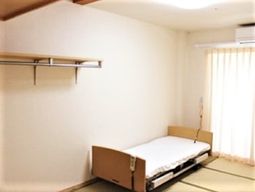 清潔感ある明るい居室