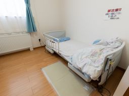 シンプルな個室の居室