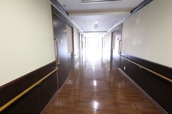 清潔感溢れる廊下