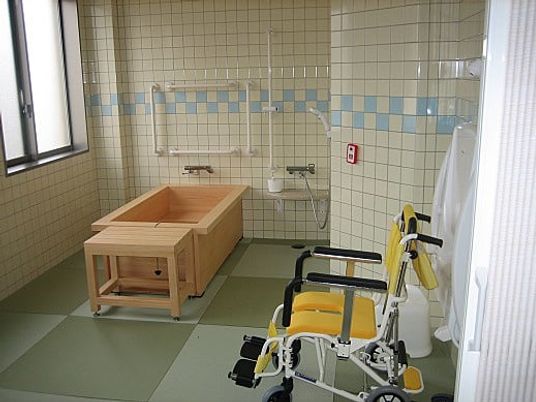 温かみのある浴室