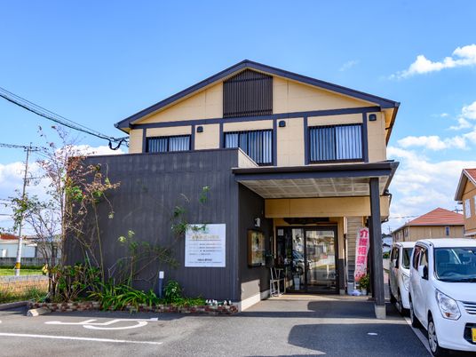 清潔感のある施設外観