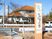 施設看板と建物外観  