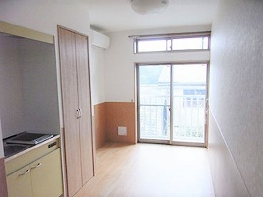 明るい空間の居室