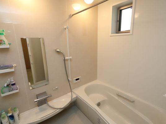 清潔感ある洗面浴室