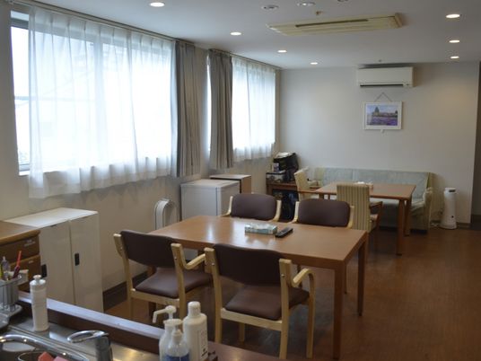 柔らかな光が差し込む空間