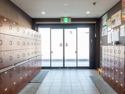 広い玄関ホール