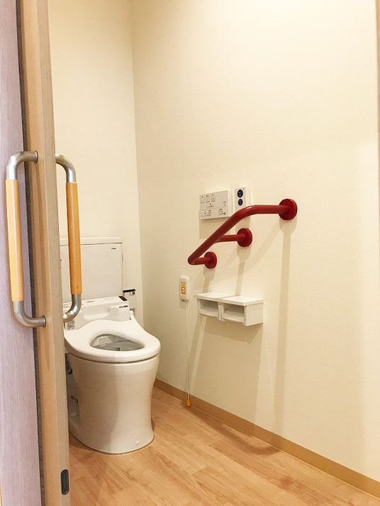 介助しやすいトイレ