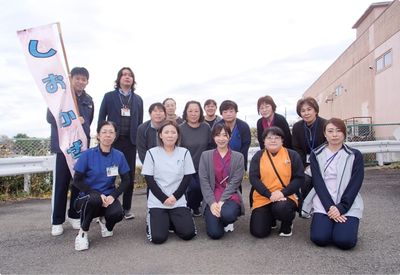 14人のグループ写真