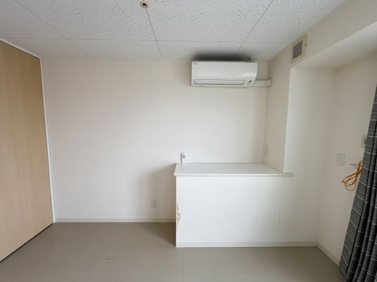 静かな居室の一角