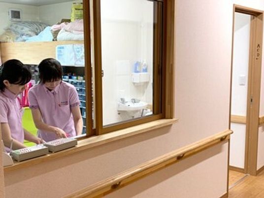 スタッフと居室の一部