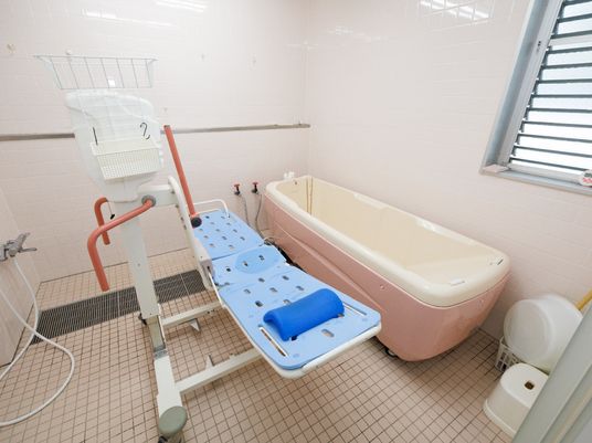 介護用バスルーム設備