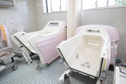 特殊浴槽の設備