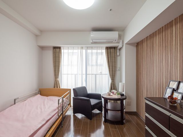 居室の環境 居室 居心地の良い環境でご入居者様に寄り添える、充実した空間のお手伝いをしてみませんか。十分な設備が整っています。