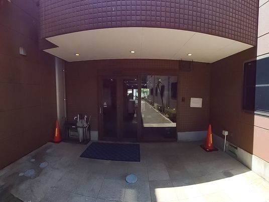 入り口ドア