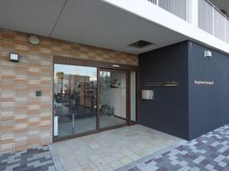 清潔感のあるエントランス