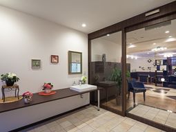 洗練されたエントランス空間