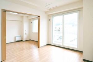 光が差し込む居室